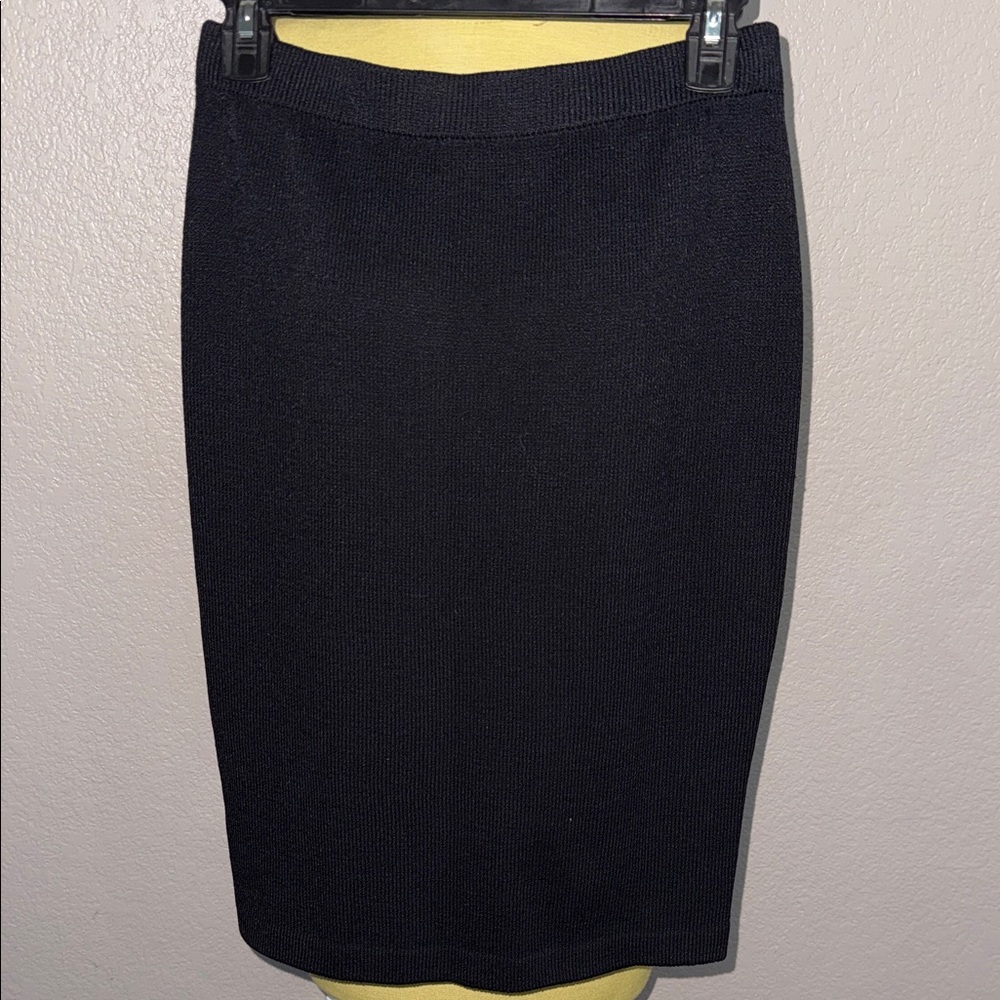 St. John Black Knit Pencil Skirt